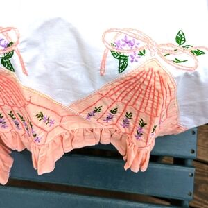 Vintage Hand Emb appliqued  set of  Pillowcases Ruffled hems 19.5"x 30".